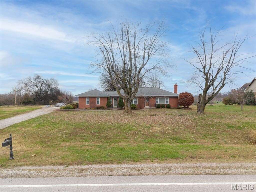1.66 Acres of Land with Home for Sale in Perryville, Missouri
