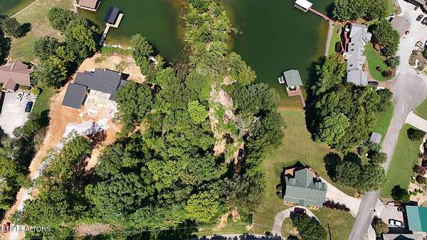 0.97 Acres of Residential Land for Sale in Ten Mile, Tennessee