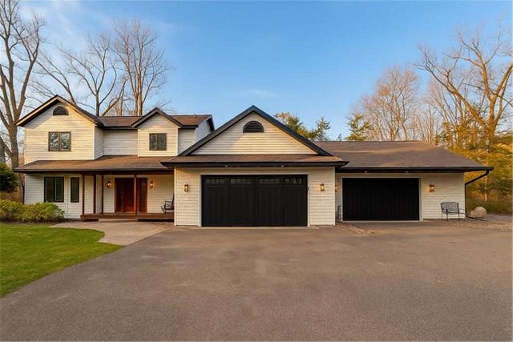 5.18 Acres of Residential Land with Home for Sale in Stillwater, Minnesota