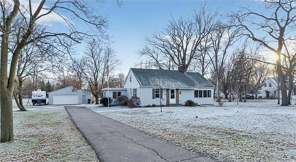 3.37 Acres of Residential Land with Home for Sale in Austin, Minnesota
