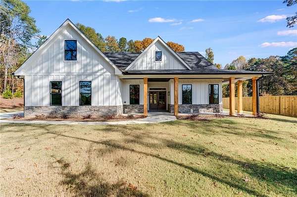 2 Acres of Residential Land with Home for Sale in Dallas, Georgia