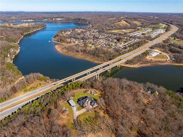 5.43 Acres of Residential Land with Home for Sale in Springdale, Arkansas