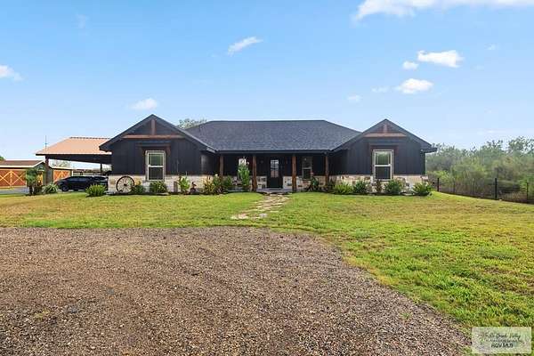 3 Acres of Residential Land with Home for Sale in Harlingen, Texas