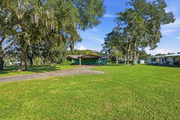 3 Acres of Residential Land with Home for Sale in Oak Hill, Florida