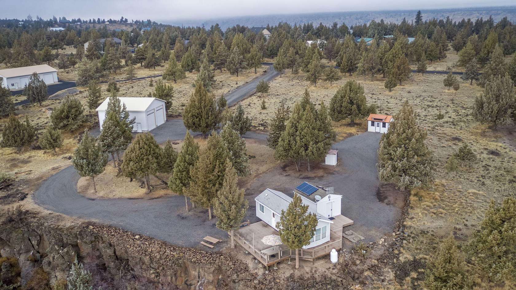 5.1 Acres of Residential Land with Home for Sale in Culver, Oregon