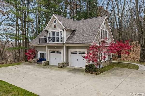 24.6 Acres of Recreational Land with Home for Sale in Holly, Michigan