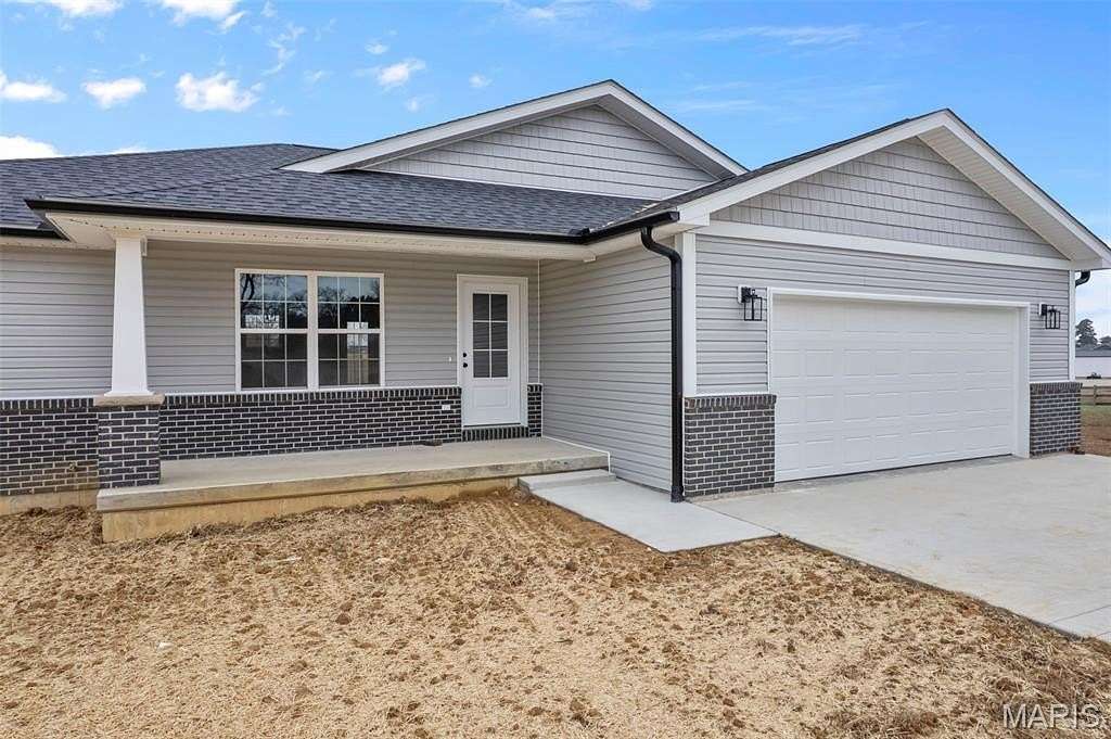 5 Acres of Residential Land with Home for Sale in Marble Hill, Missouri