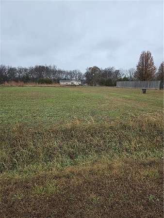 Residential Land for Sale in Linn Valley, Kansas