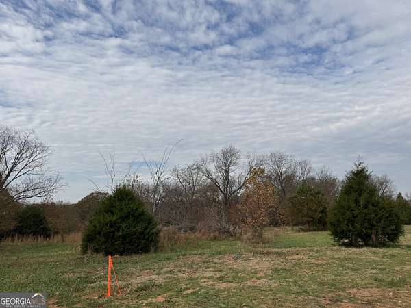 10.3 Acres of Land for Sale in Hartwell, Georgia