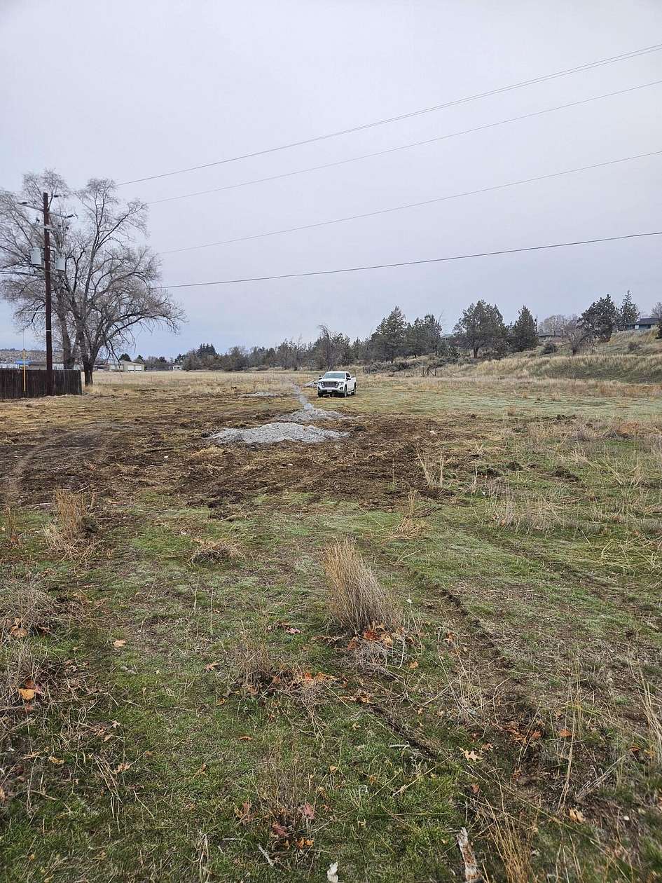 2.29 Acres of Commercial Land for Sale in Madras, Oregon