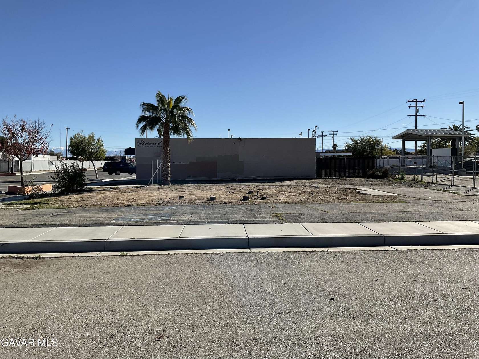 Mixed-Use Land for Sale in Rosamond, California
