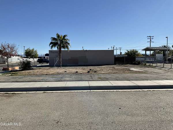 Mixed-Use Land for Sale in Rosamond, California