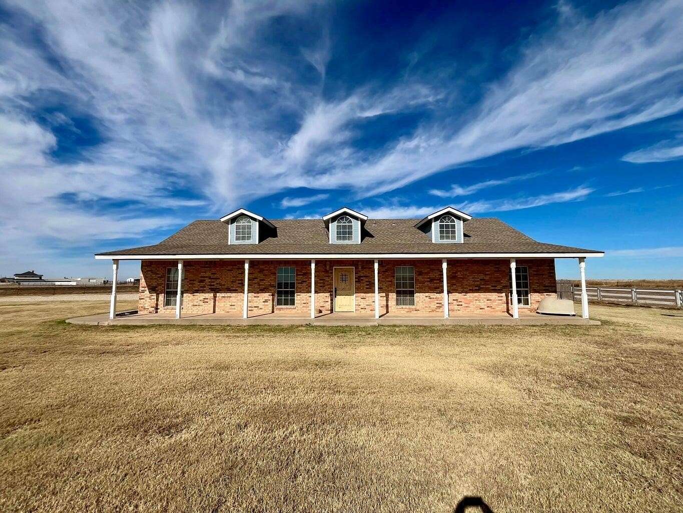 14.6 Acres of Land with Home for Sale in Plainview, Texas