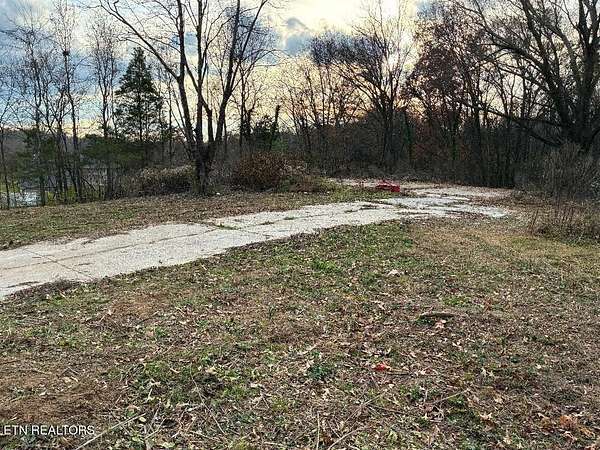 0.94 Acres of Residential Land for Sale in Sweetwater, Tennessee