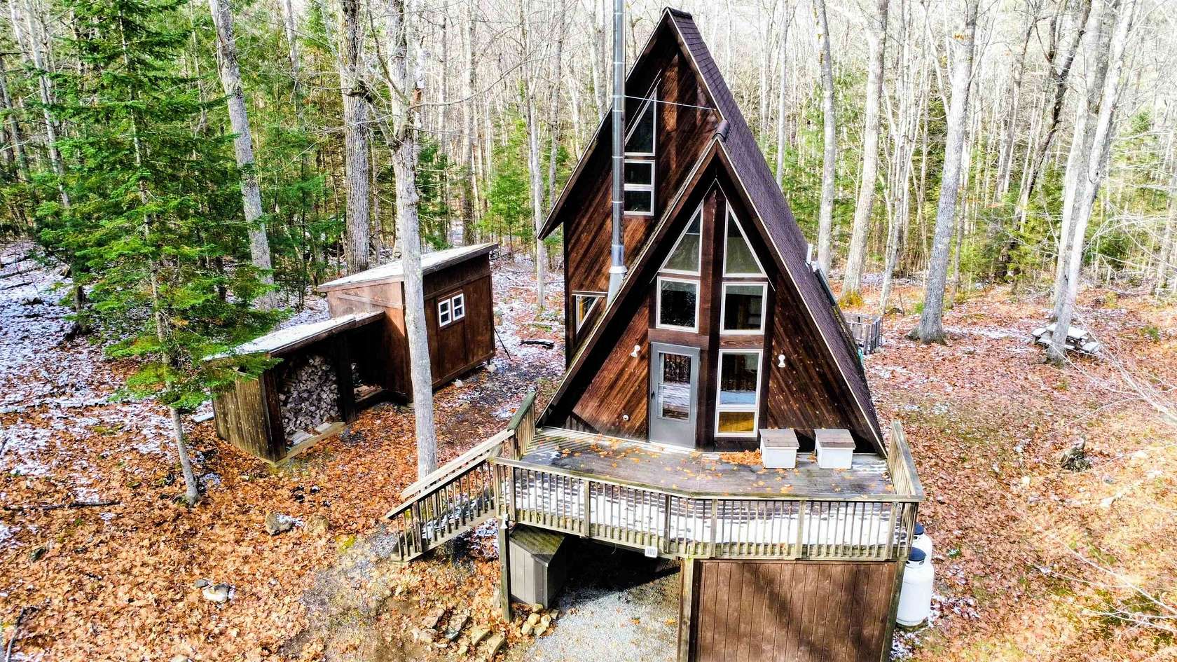 1.58 Acres of Residential Land with Home for Sale in Haverhill, New Hampshire