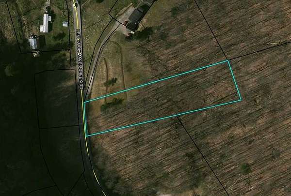 1.5 Acres of Residential Land for Sale in Viper, Kentucky