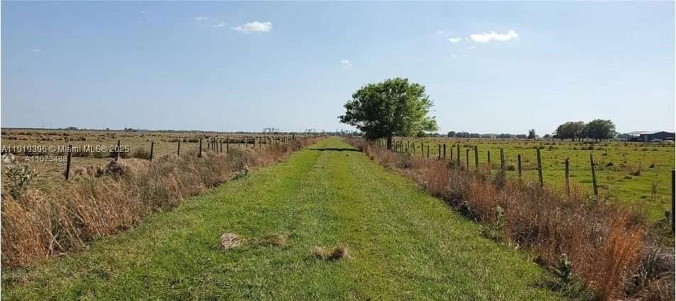 10 Acres of Agricultural Land for Sale in Venus, Florida