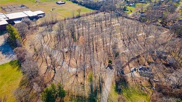 10.2 Acres of Land for Sale in Flint, Michigan