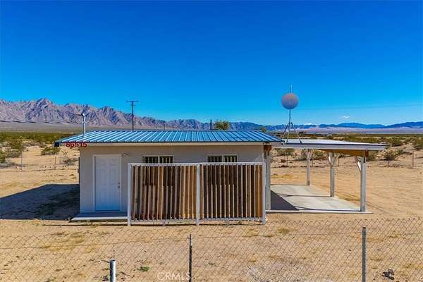 5.84 Acres of Land with Home for Sale in Twentynine Palms, California