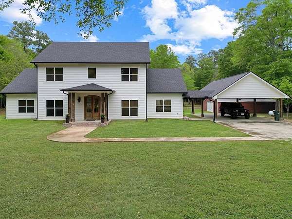 11 Acres of Land with Home for Sale in Warren, Texas