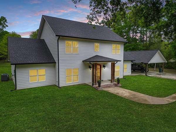 11 Acres of Land with Home for Sale in Warren, Texas