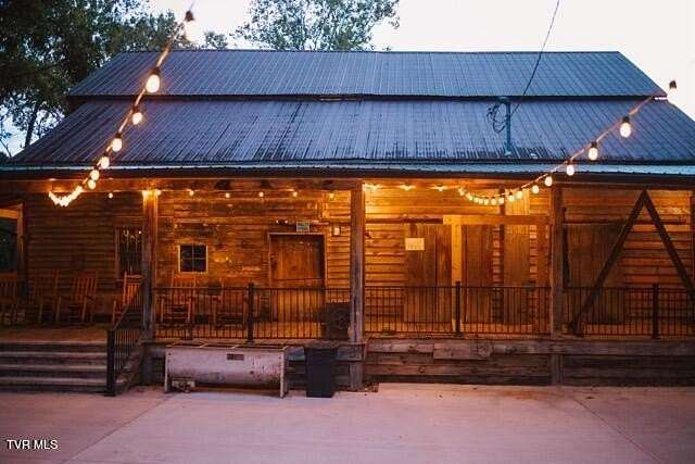 7.47 Acres of Land with Home for Sale in Abingdon, Virginia