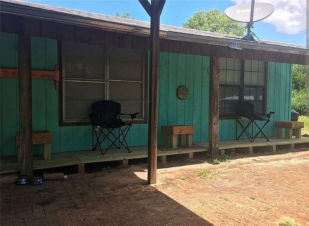 2.5 Acres of Residential Land with Home for Sale in Mathis, Texas