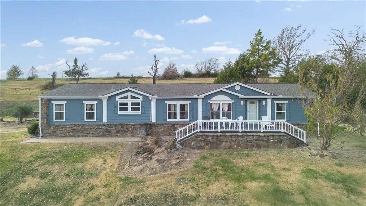 15 Acres of Land with Home for Sale in Huntsville, Arkansas