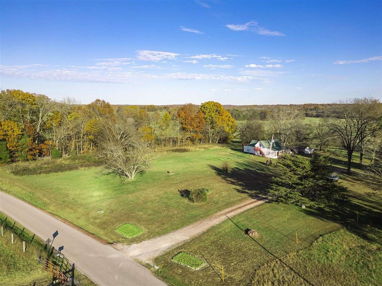 3.8 Acres of Residential Land with Home for Sale in Lewisburg, Kentucky