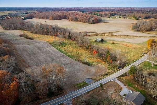 5.38 Acres of Agricultural Land for Sale in Sparta, Tennessee