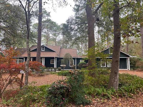 5.3 Acres of Residential Land with Home for Sale in Cairo, Georgia