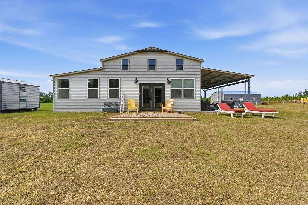 5 Acres of Improved Land for Sale in Live Oak, Florida