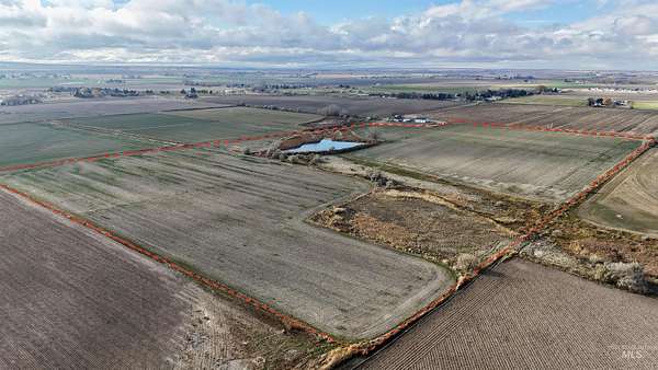 57.6 Acres of Agricultural & Residential Land for Sale in Twin Falls, Idaho