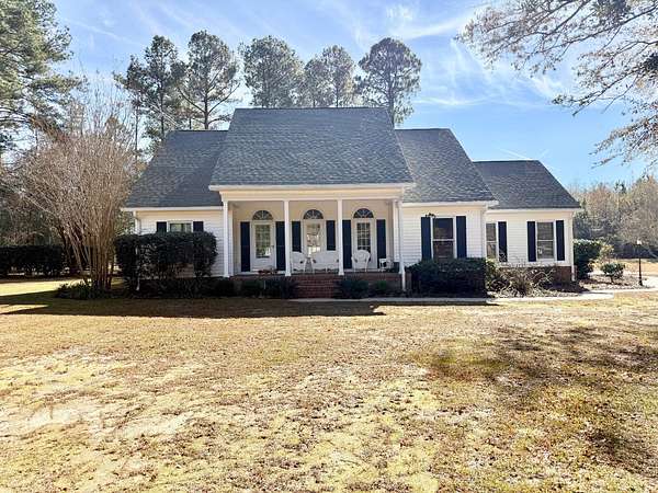 2.58 Acres of Residential Land with Home for Sale in Barnwell, South Carolina