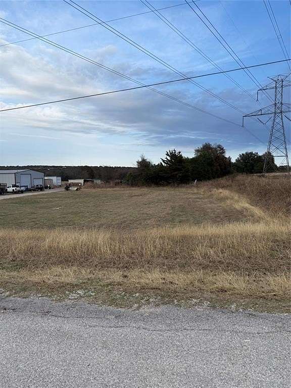 1 Acre of Land for Sale in Weatherford, Texas