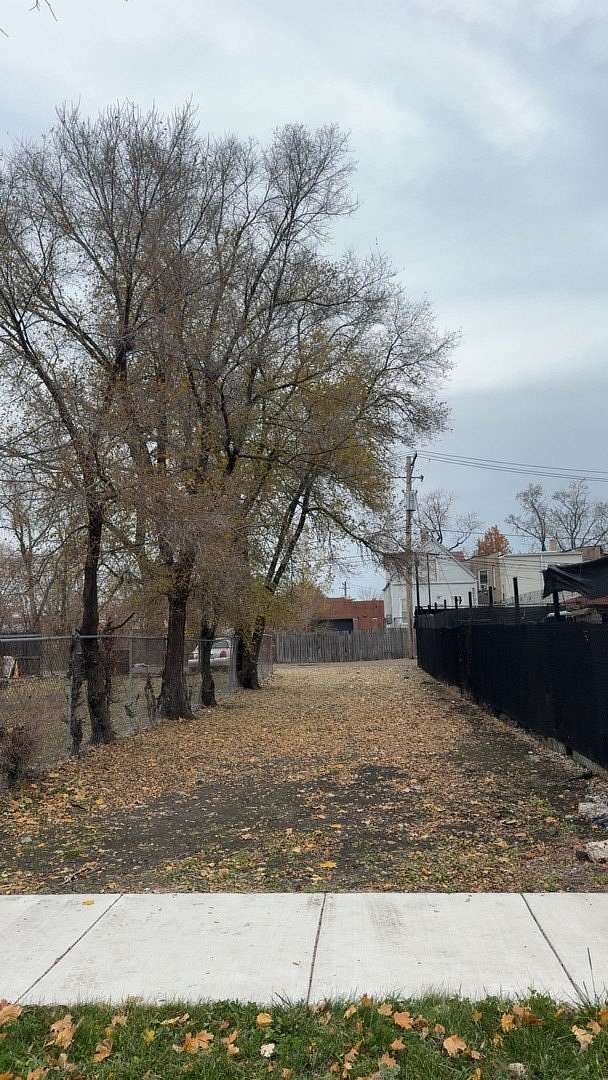 0.05 Acres of Land for Sale in Chicago, Illinois