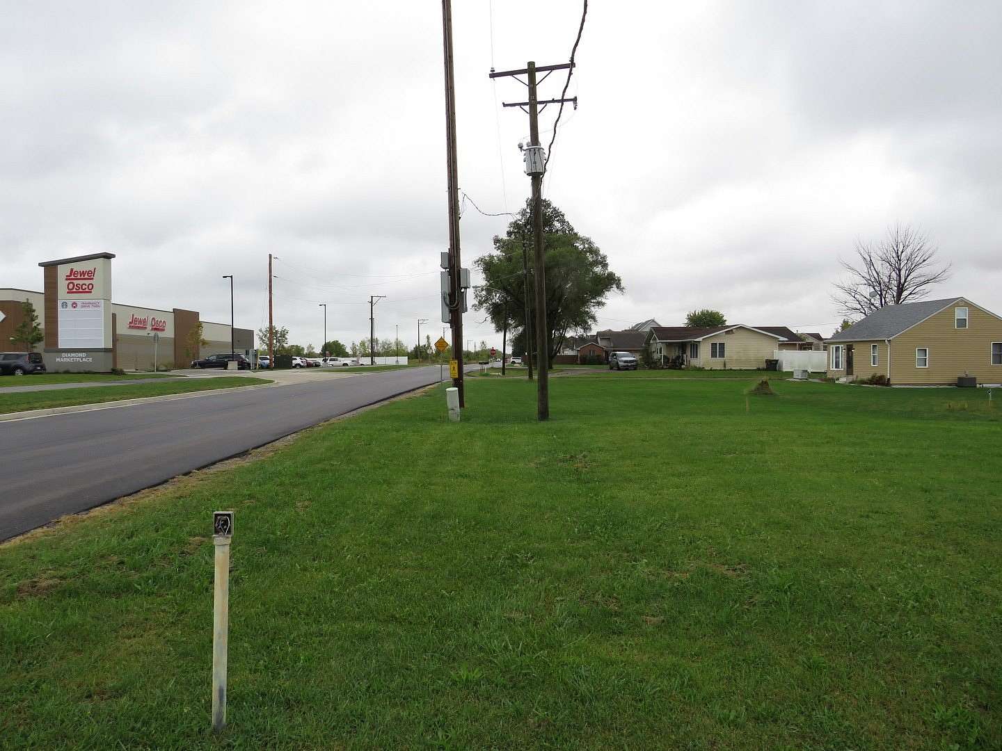 0.42 Acres of Commercial Land for Sale in Diamond, Illinois