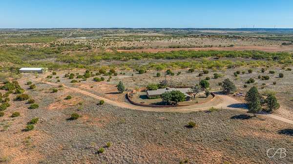 85.8 Acres of Land with Home for Sale in Sweetwater, Texas