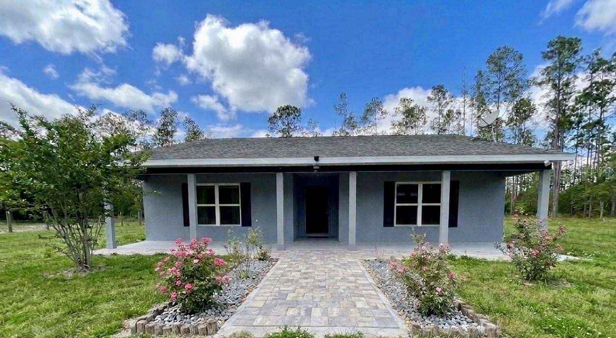 20 Acres of Agricultural Land with Home for Sale in De Leon Springs, Florida