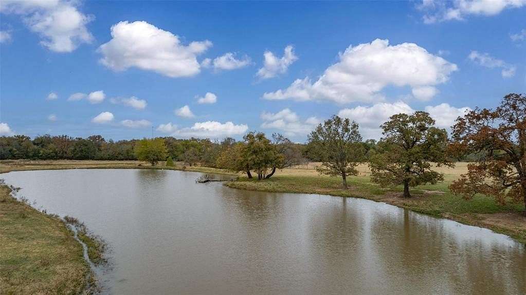 43 Acres of Land for Sale in Como, Texas