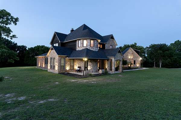 3 Acres of Land with Home for Sale in Fort Worth, Texas