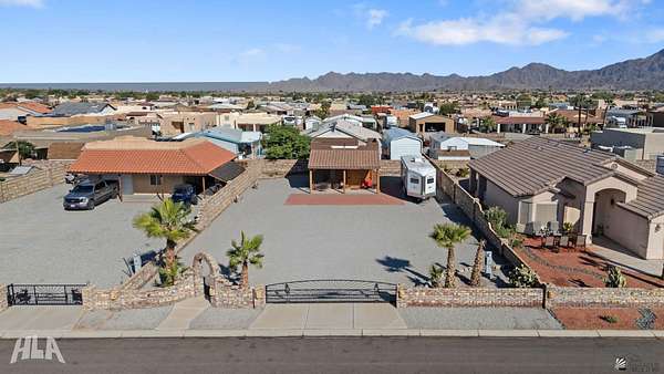Improved Residential Land for Sale in Yuma, Arizona