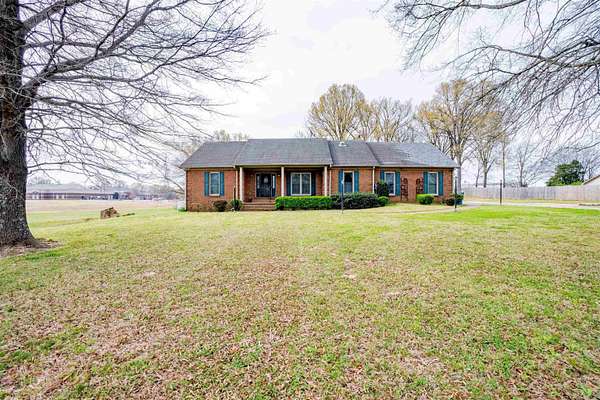 2.17 Acres of Residential Land with Home for Sale in Covington, Tennessee