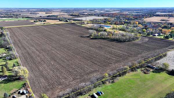113 Acres of Agricultural Land for Auction in Lakeville, Minnesota
