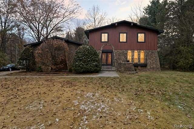 2.5 Acres of Residential Land with Home for Sale in Holly, Michigan