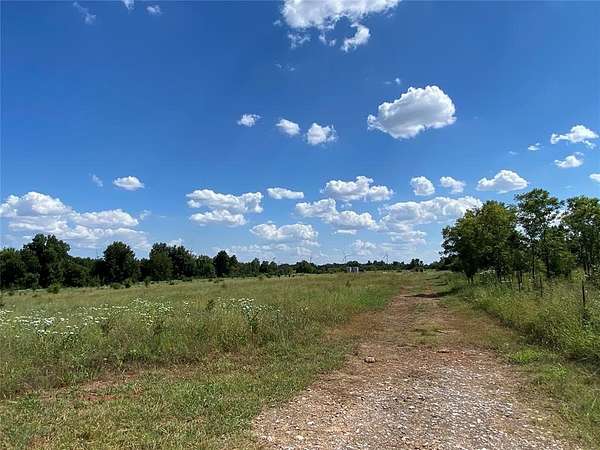 80 Acres of Land for Sale in Crescent, Oklahoma