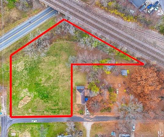 0.75 Acres of Mixed-Use Land for Sale in Moberly, Missouri