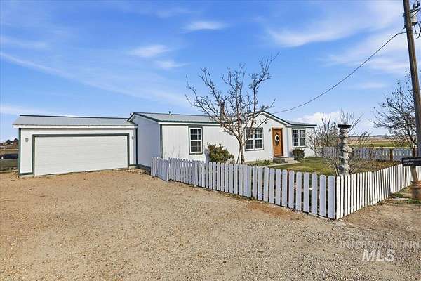 11.2 Acres of Land with Home for Sale in Marsing, Idaho