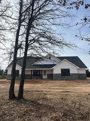 4 Acres of Land with Home for Sale in Colbert, Oklahoma