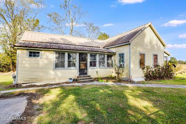4 Acres of Land with Home for Sale in Opelousas, Louisiana